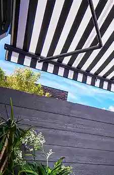 Aurora-Folding-Arm-Awnings-Noosa-Canberra-Australia-Aurora-Designs-Gallery-1