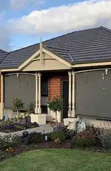 Modern window fitted with fixed guide awning